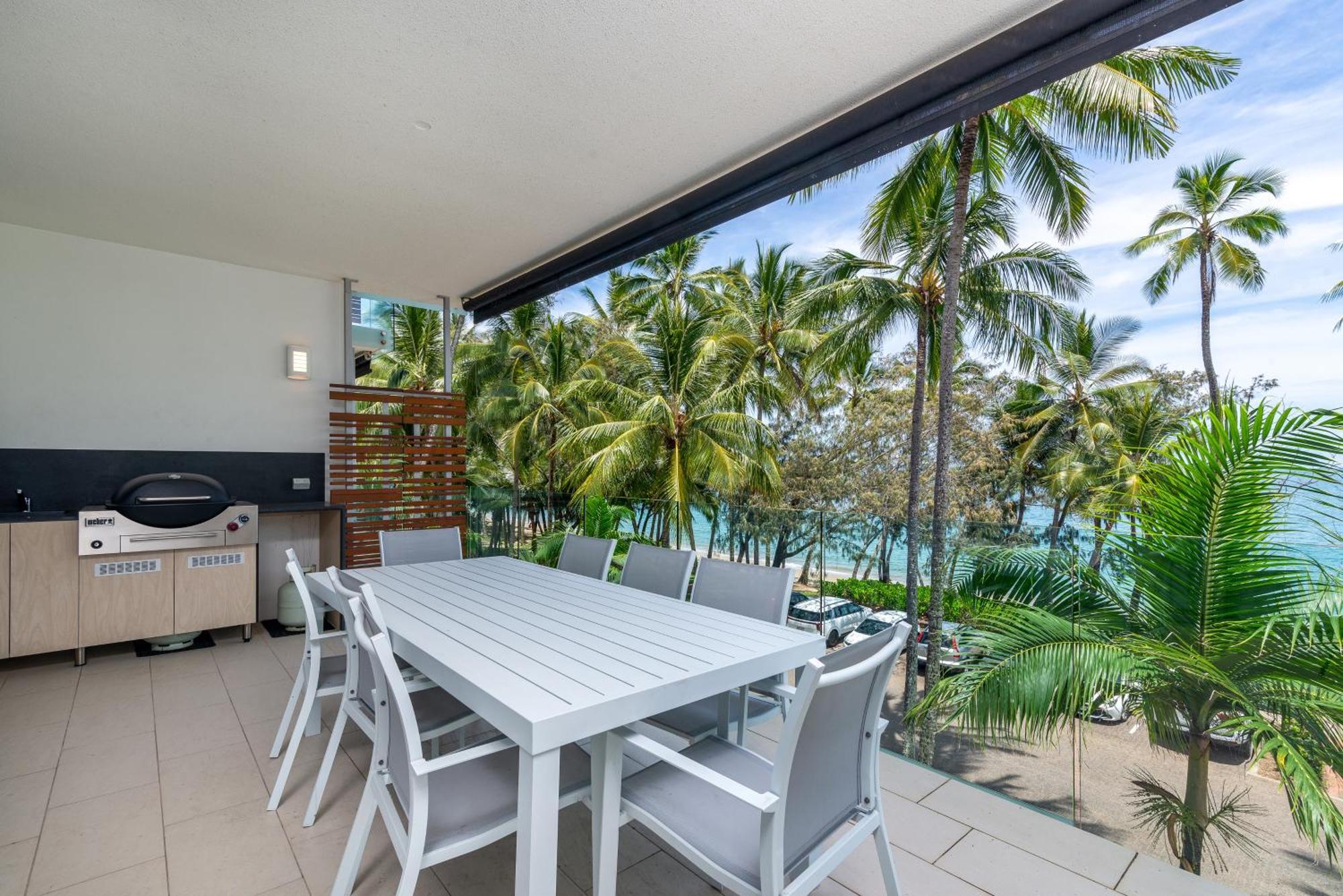 Drift Palm Cove Hotel Exterior photo